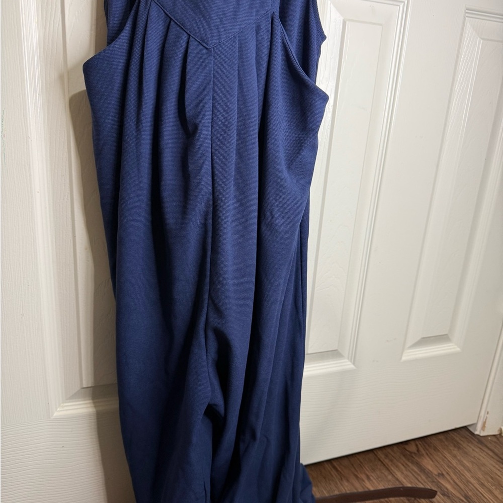 Halara Adjustable Strap Wide Leg Jumpsuit Navy Overalls Pockets M NWT - Picture 3 of 5